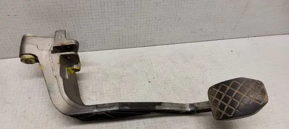 Clutch pedal