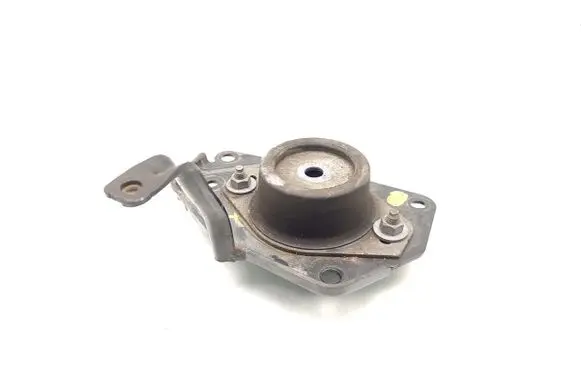 Peugeot 308 Engine mount bracket