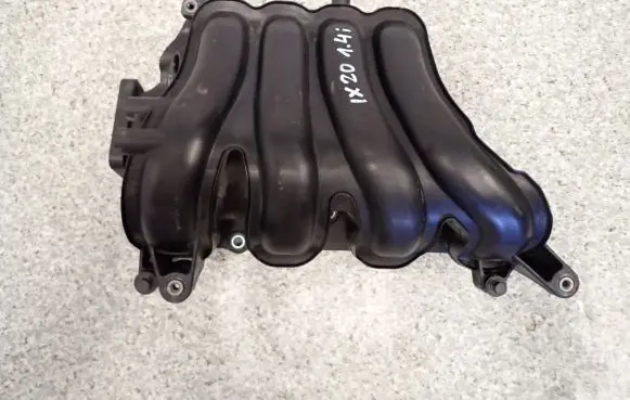Hyundai ix20 Intake manifold
