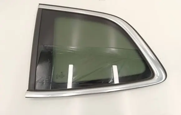 BMW 2 F46 Rear side window 7398757 10702010