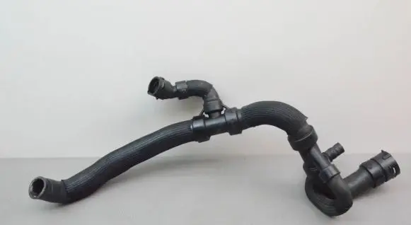 Volvo V60 Engine coolant pipe/hose 31355201