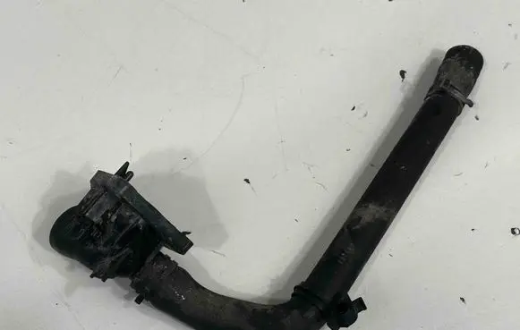 BMW 1 F20 F21 Thermostat housing 2367436 7600586