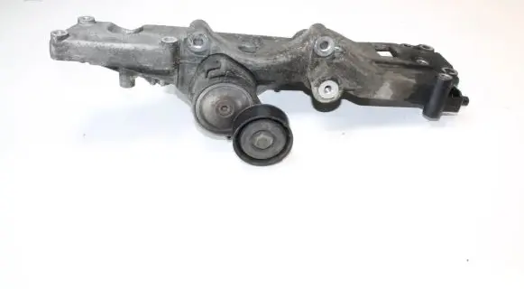 Land Rover Freelander 2 - LR2 Generator/alternator bracket 9661310080