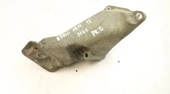 BMW X5M E70 Engine mounting bracket 6780148 22116780148