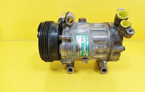 Renault Clio II Air conditioning (A/C) compressor (pump) 8200037058 SD6V12