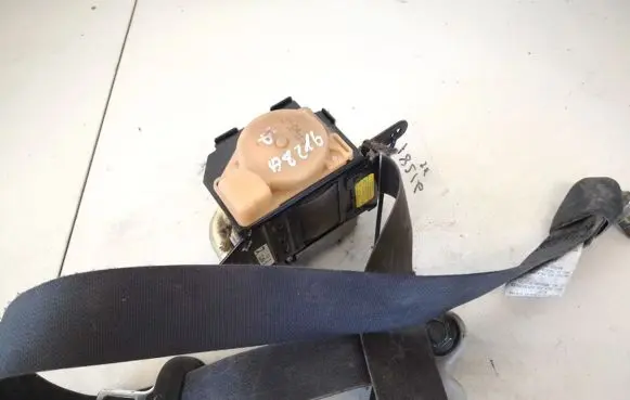 Mazda 6 Front seatbelt tkaf2eh777 tk-af2-eh777