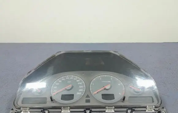 Volvo S80 Speedometer (instrument cluster) 9472452