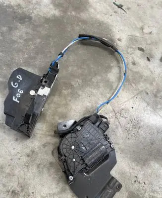 BMW 6 F06 Gran coupe Rear door soft close latching motor 7276322 70ES90V