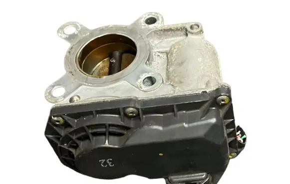 Nissan Qashqai Throttle valve 161206038R H8201171233