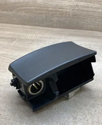 Mercedes-Benz E W211 Car ashtray 