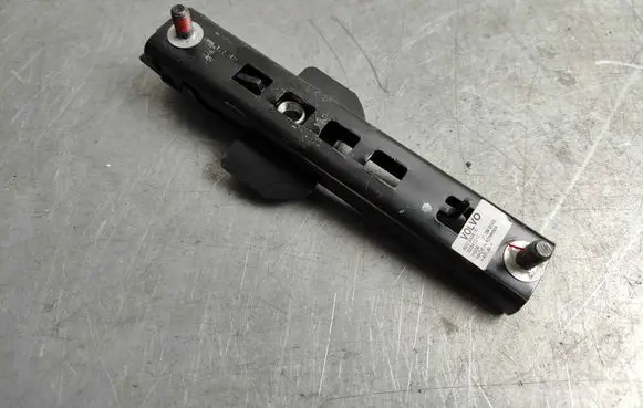 Volvo C40 Seat belt height adjuster 32341210 8632605
