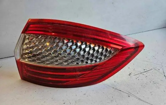 Ford Mondeo MK IV Rear/tail lights 7S7113404B