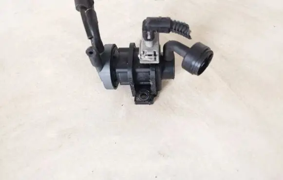 Opel Zafira A Turbo solenoid valve 09128022