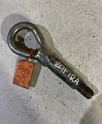 Opel Zafira A Towing hook eye 