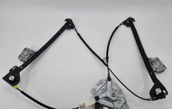 Dodge Challenger Front door window regulator with motor 68370044AA 969690