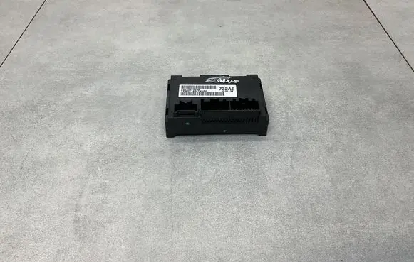 Jeep Grand Cherokee Transfer box differential control unit P05150732AE