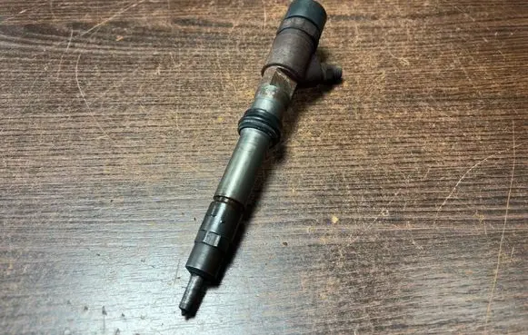 Iveco Daily 4th gen Fuel injector 0445110273 504088755