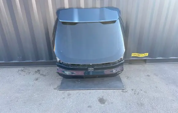 Toyota C-HR II Tailgate/trunk/boot lid 