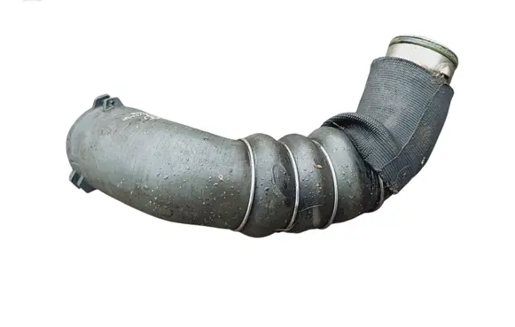 Intercooler hose/pipe