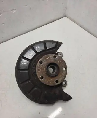 Volkswagen Touran I Front wheel hub 