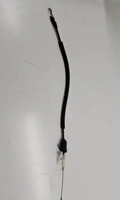 Volkswagen PASSAT B6 Front door cable line 
