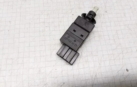 Mercedes-Benz E W211 Brake pedal sensor switch 0015454009
