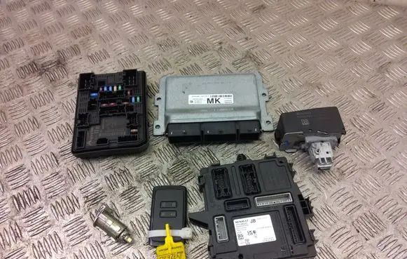 Renault Zoe Engine ECU kit and lock set 237D40400R