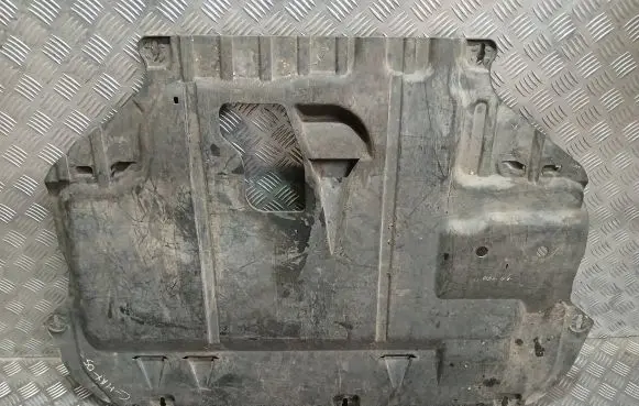 Ford Focus C-MAX Engine splash shield/under tray