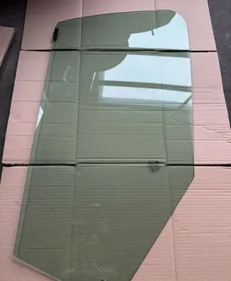 Fiat Ducato Front door window glass four-door