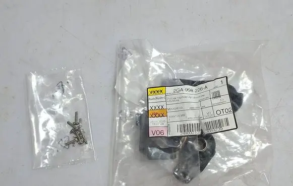 Volkswagen T-Roc Headlight/headlamp mounting bracket 2GA998226A 2GA941006F