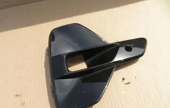 Volvo C40 Front bumper lower grill 32347387
