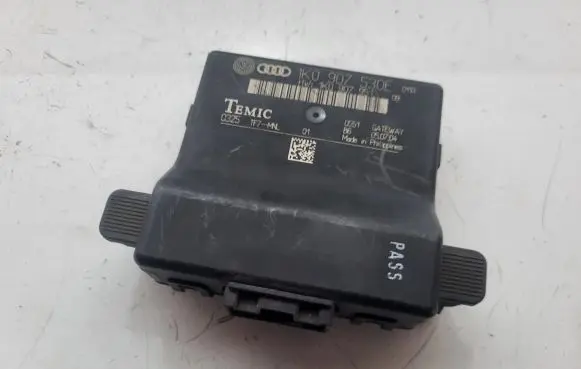 Volkswagen Golf V Gateway control module 1K0907530E 1K0907951