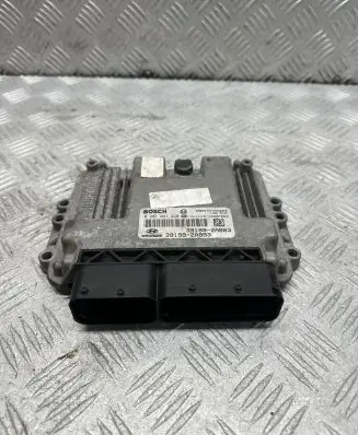 Hyundai ix35 Wing mirror control module 391992ABB3 0281031420