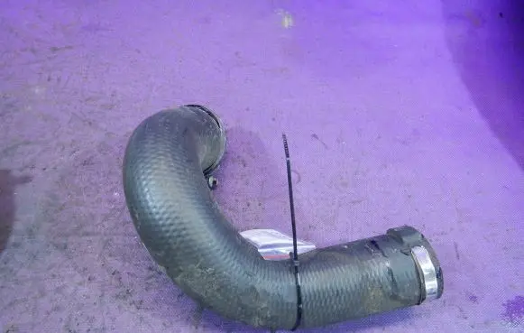 Peugeot 407 Intercooler hose/pipe