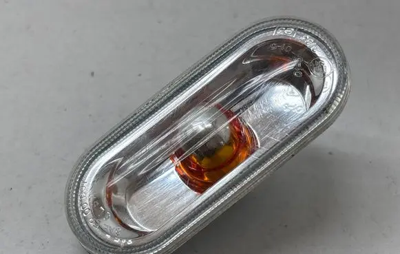 Volkswagen Caddy Front fender indicator light 2K0949117B 0215615