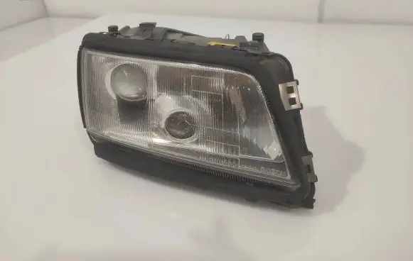 Audi A8 S8 D2 4D Headlight/headlamp 4D0941004 0301047202 1305621608