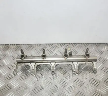 Audi A4 S4 B8 8K Fuel main line pipe 06J133317G