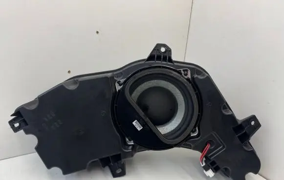 Hyundai Santa Fe Subwoofer speaker 963802W110