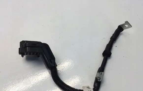 Positive cable (battery)