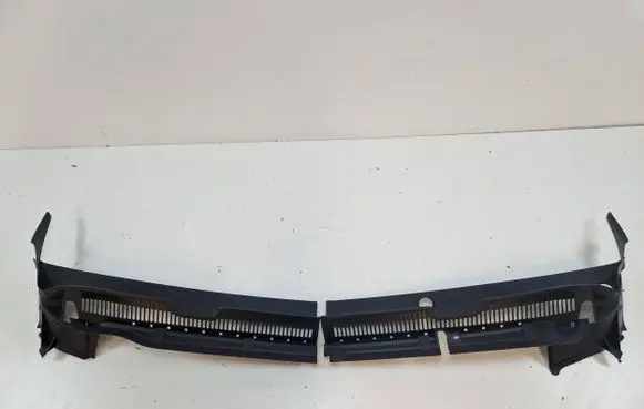 Volkswagen Caddy Wiper trim 2K9819404
