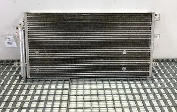 Audi A4 S4 B8 8K Coolant radiator 