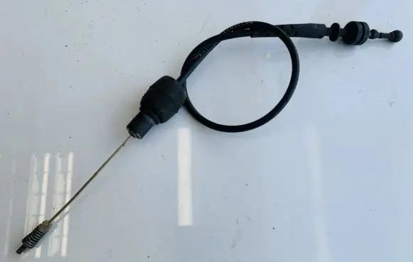 Opel Vectra A Throttle cable 90324077