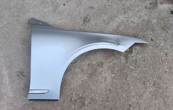 Volvo S90, V90 Fender 
