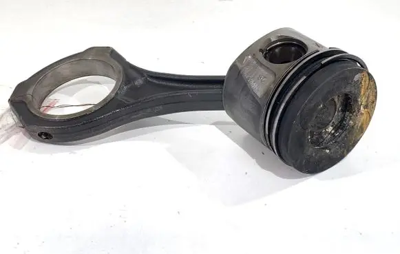 Mercedes-Benz ML W166 Piston with connecting rod 