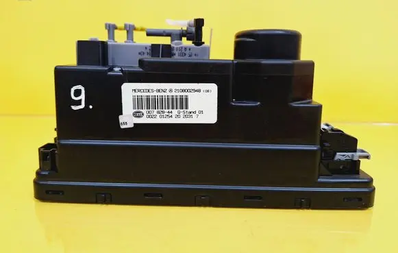 Mercedes-Benz E W210 Central locking vacuum pump 2108002948