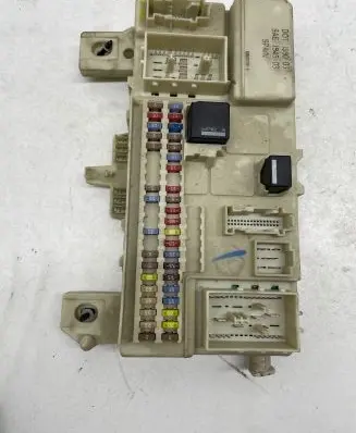 Volvo S40 Fuse module 31254903 09171911 519096804