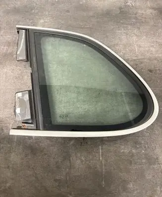 Porsche Cayenne (9PA) Rear side window 7L5845297