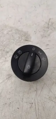 Volkswagen PASSAT B6 Light switch