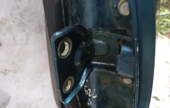 Mazda 626 Rear door lower hinge