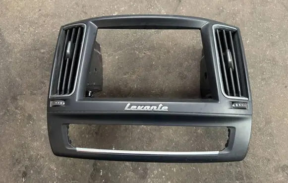 Maserati Levante Dash center air vent grill 6700749220